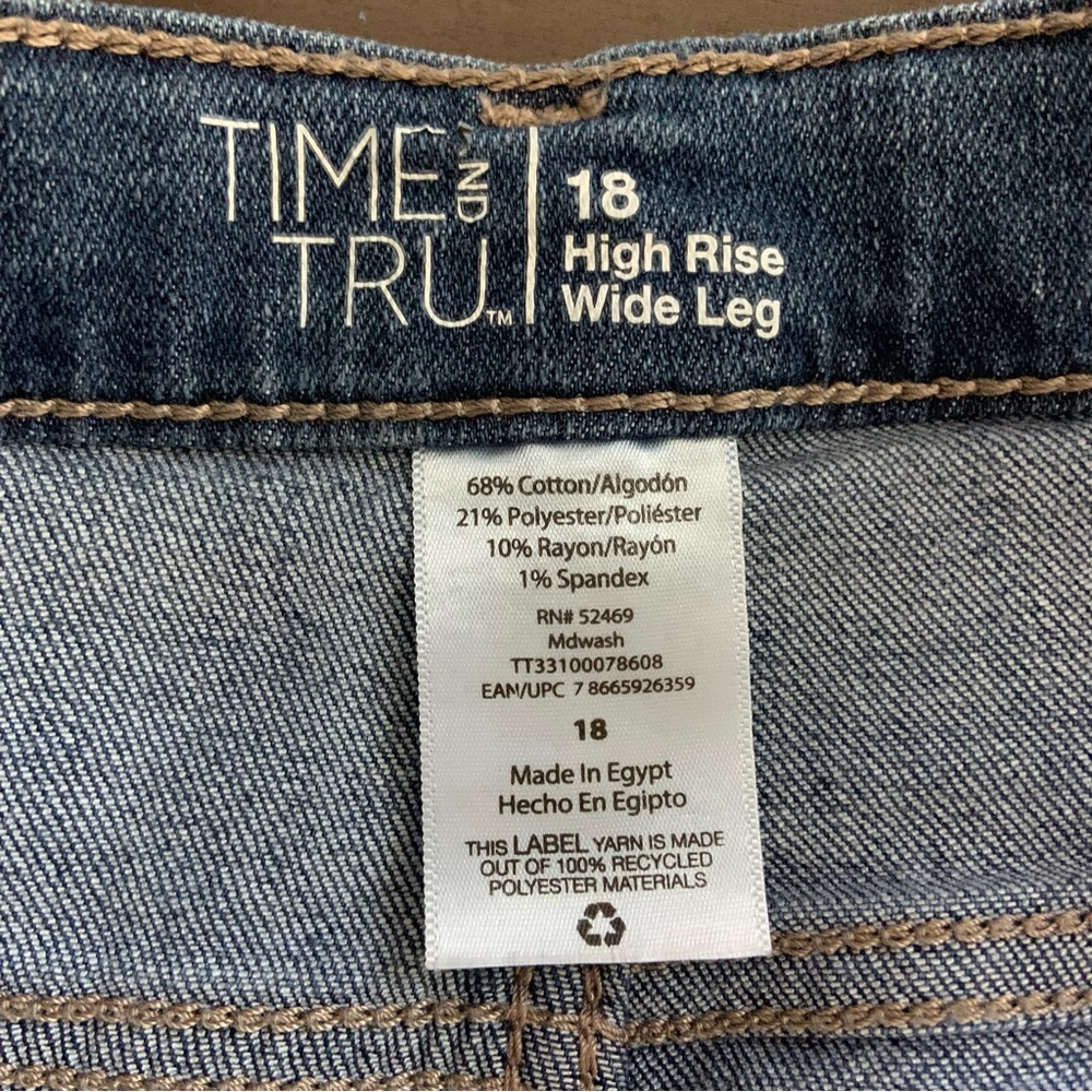 TIME AND TRU Women’s High Rise Wide Leg Crop Utility Jeans Dark Wash Size 18 - Picture 11 of 12